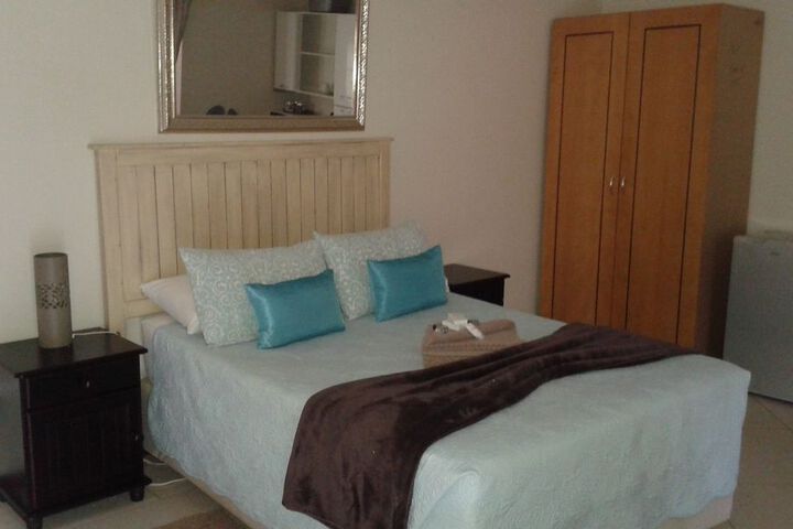 Room 3 of 20