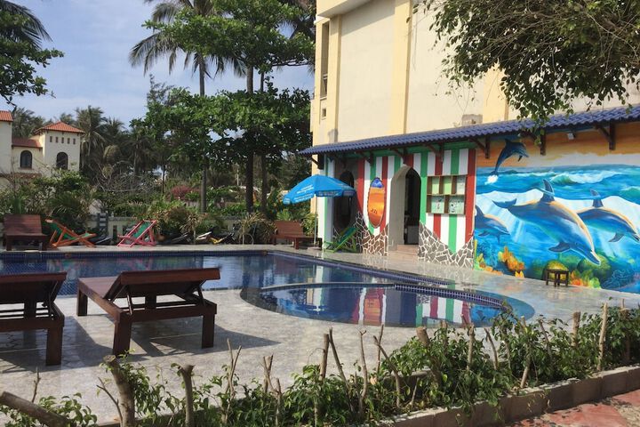 Hotel 33 of 34