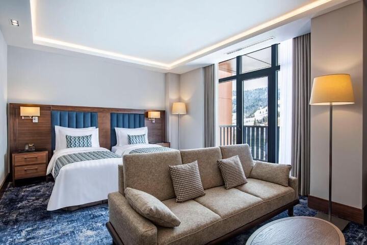 Room 10 of 45