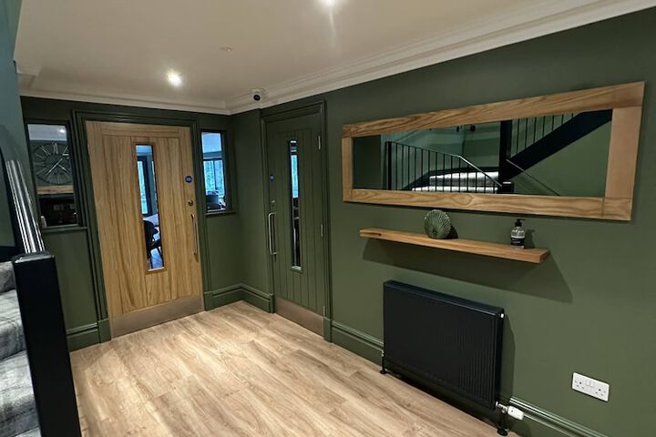 Ballroom/Hall 16 of 19