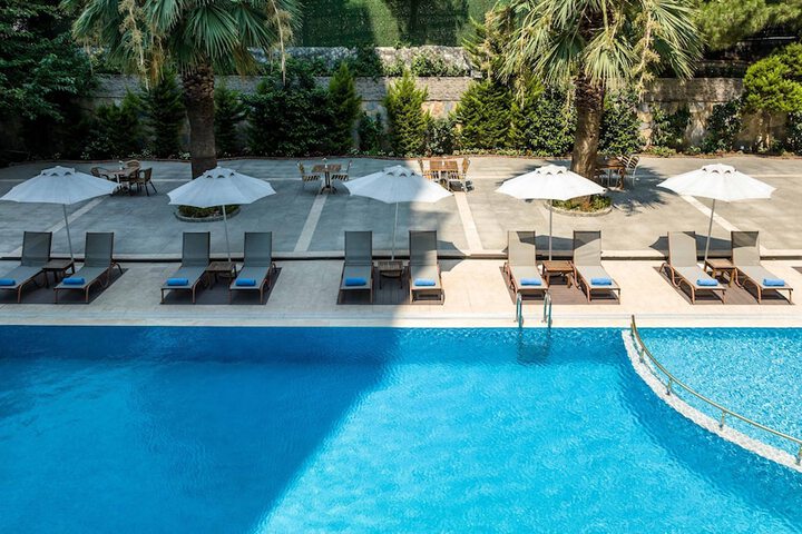 Pools & Facilities