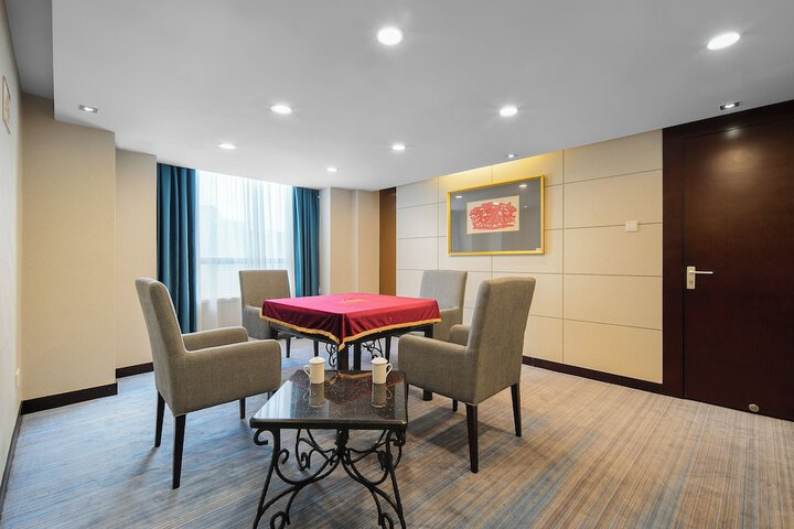Room 16 of 71