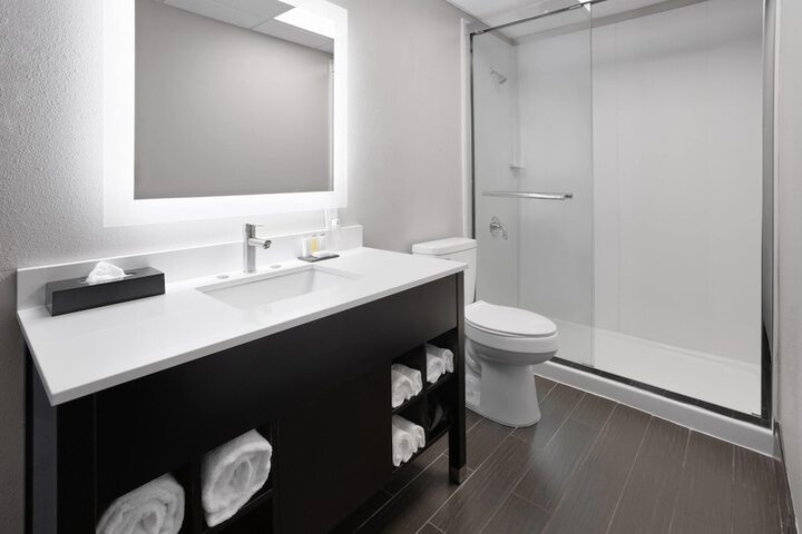 Clean Restrooms