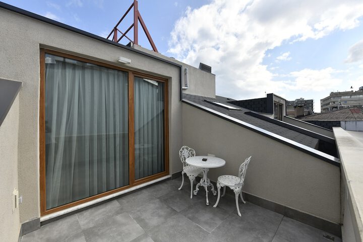 Terrace/Patio 56 of 102