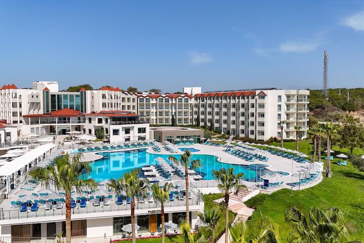 Hotel 407 of 417