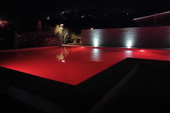 Pool Hotel