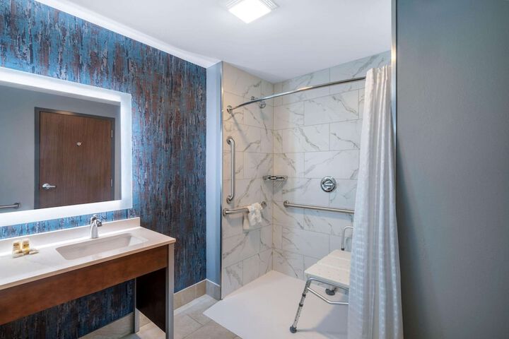 Bathroom shower