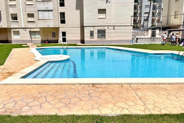 Pool 14 of 20