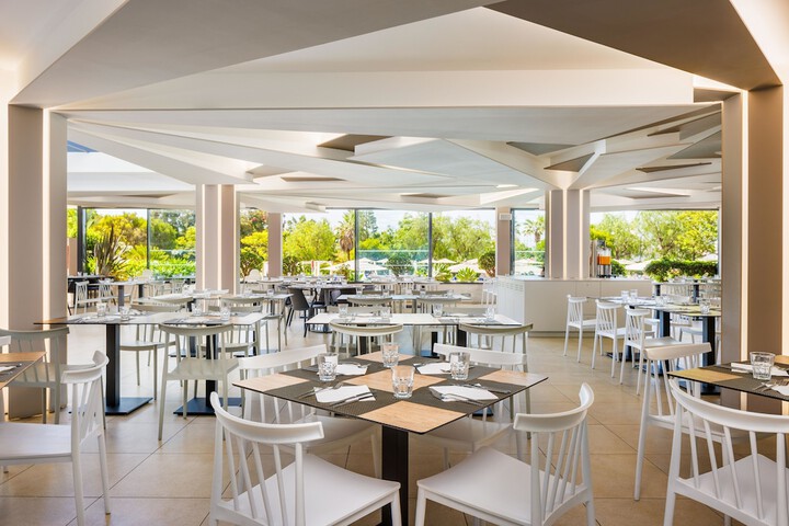 Dining 87 of 126