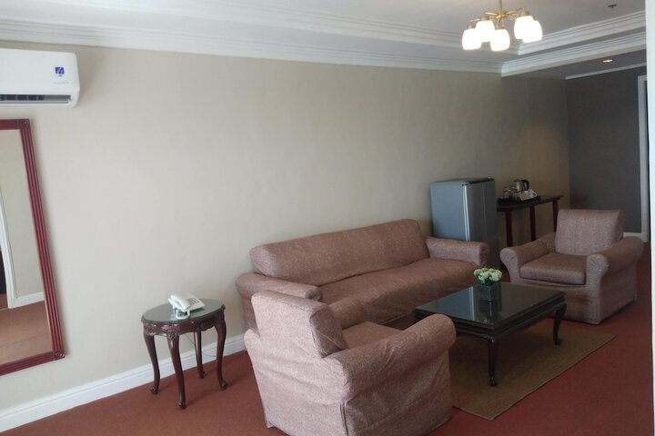 Room 22 of 62