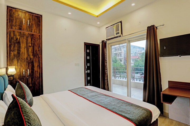 Room 8 of 29
