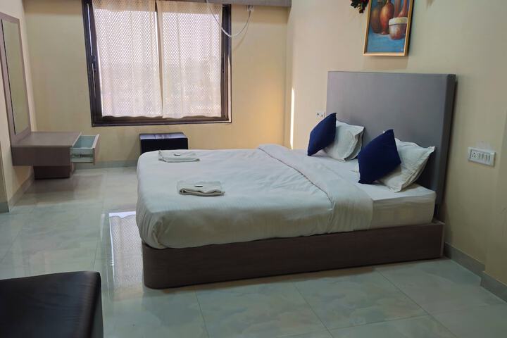 Room 34 of 58