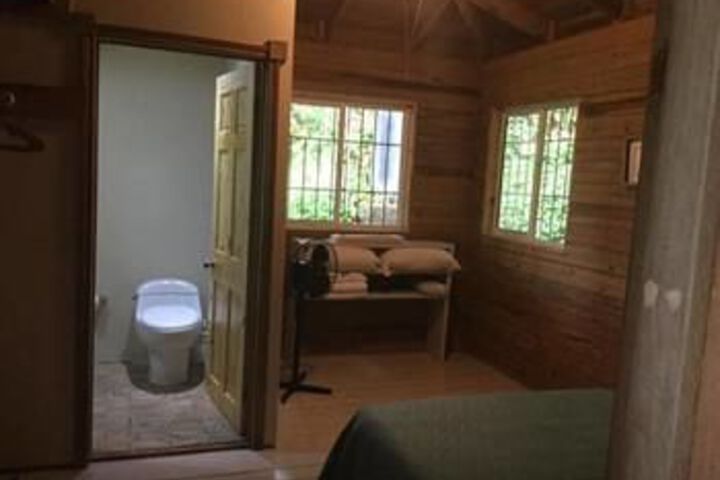 Room 7 of 11
