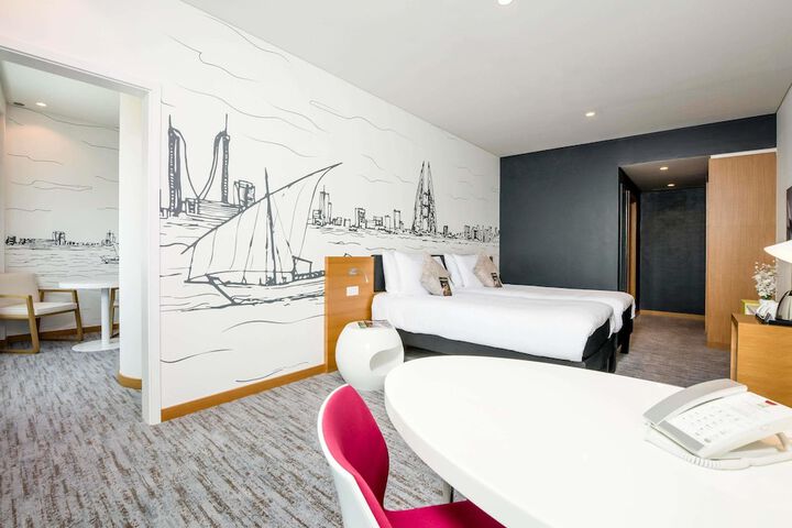 Room 18 of 63