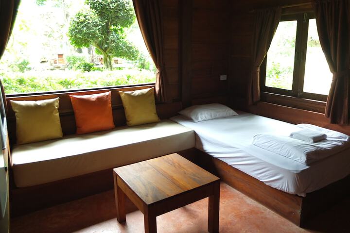 Room 25 of 90