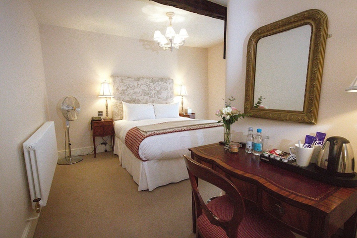 Room 3 of 57