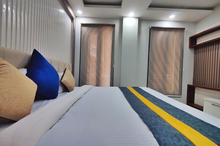Room 25 of 63