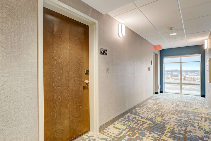 Room 17 of 83