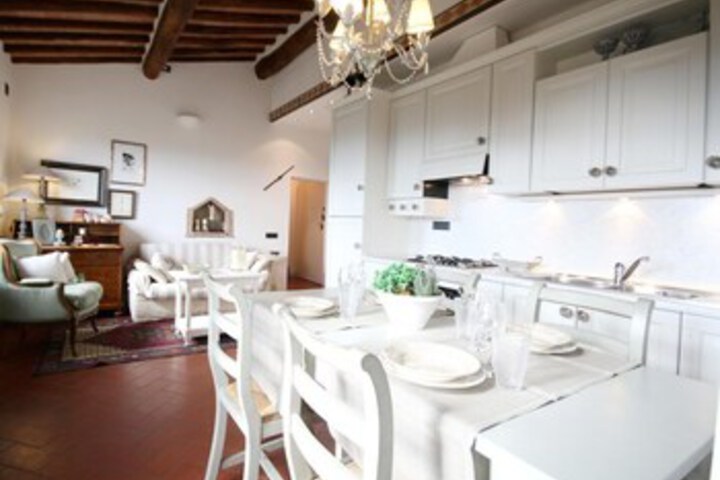 Image of We Tuscany Zaffiro Bianco