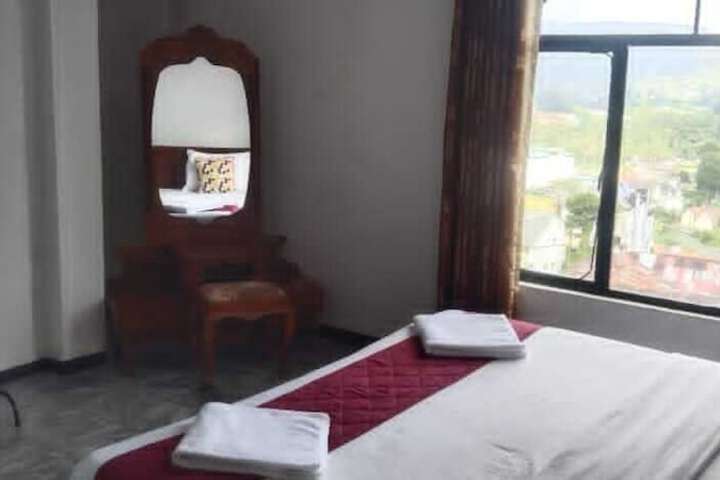 Room 2 of 21