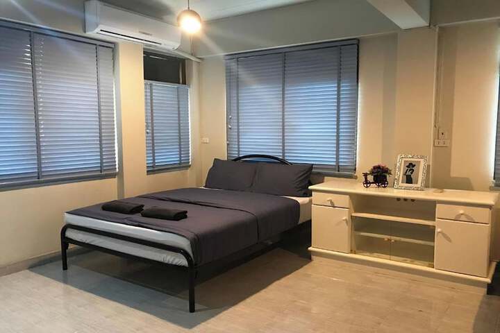 Room 15 of 50