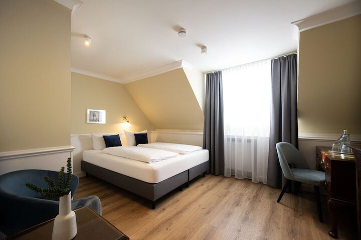 Room 48 of 72