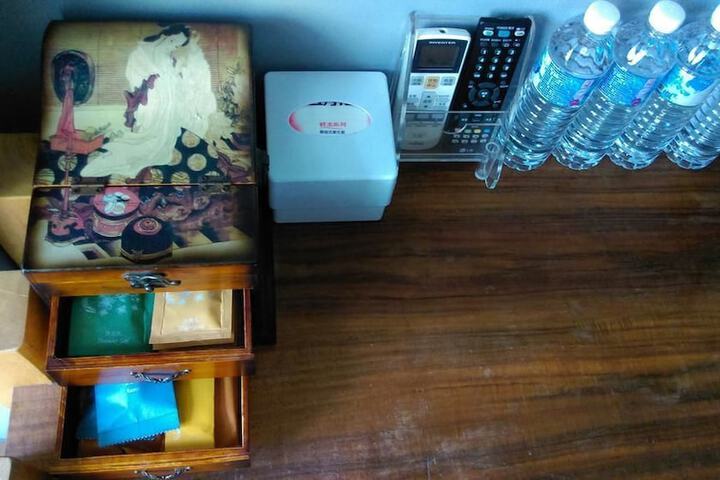 Room 11 of 23