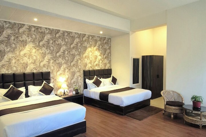 Room 12 of 39
