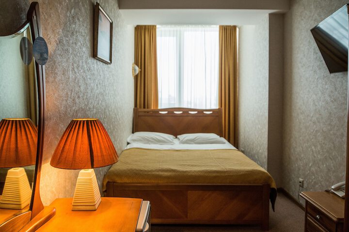 Room 7 of 60
