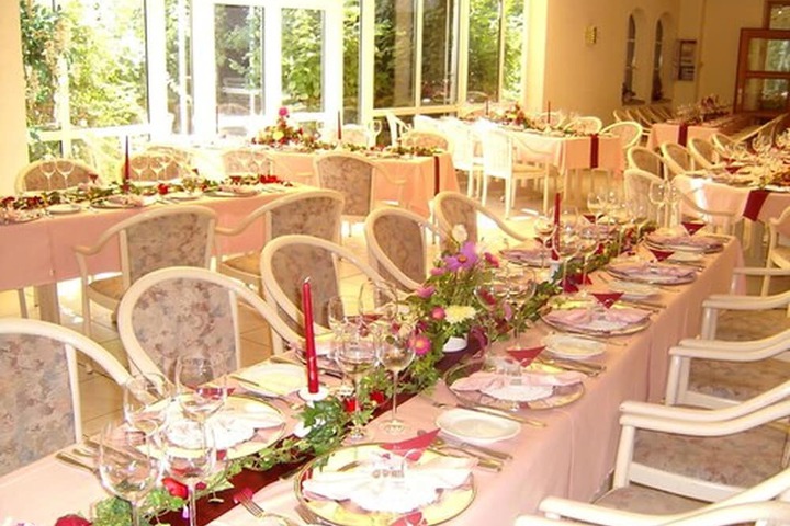 Ballroom/Hall 30 of 44