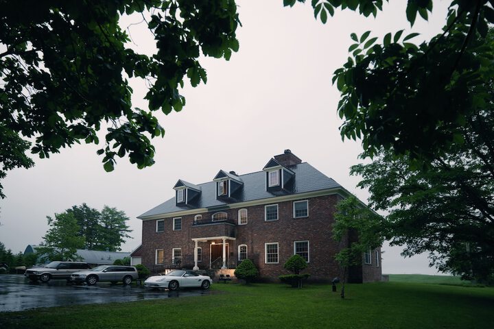 HAZEL GROUSE MANOR