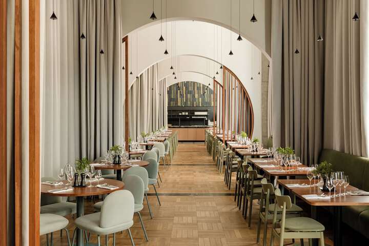 Dining 111 of 153