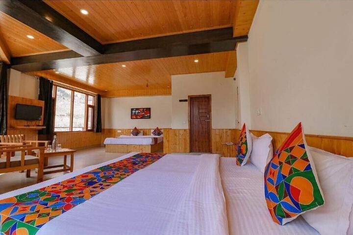 Room 2 of 19