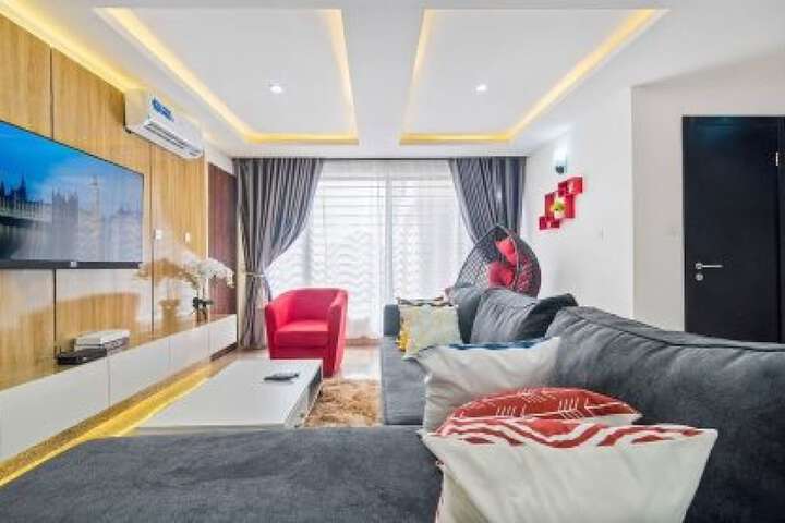Room 9 of 29