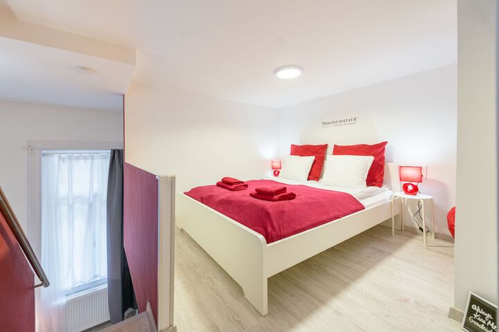Room 16 of 29