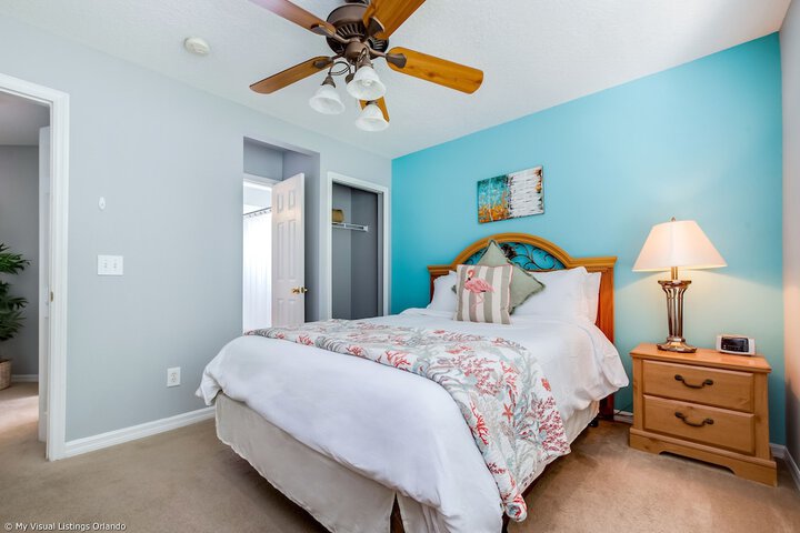 Room 3 of 87