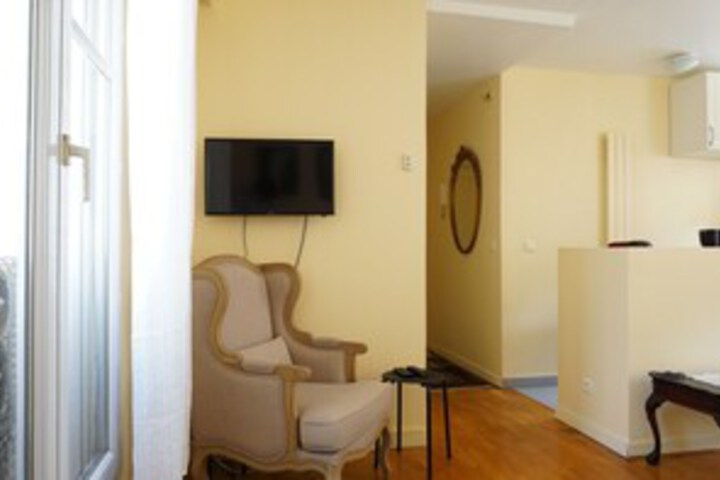 Room 14 of 17