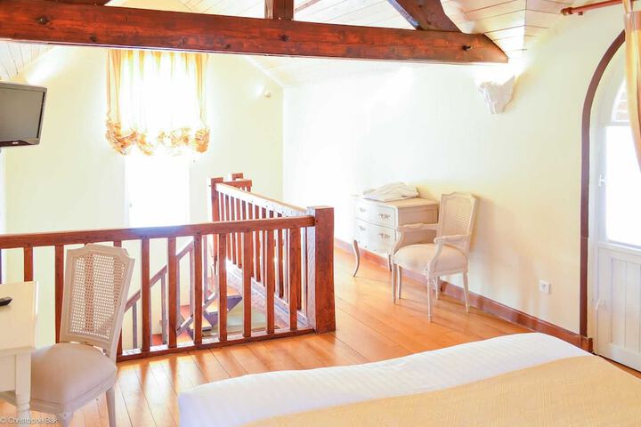 Room 8 of 74