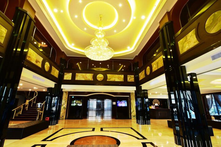 Hotel Interior 7 of 139