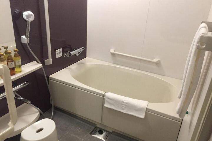 Clean Restrooms