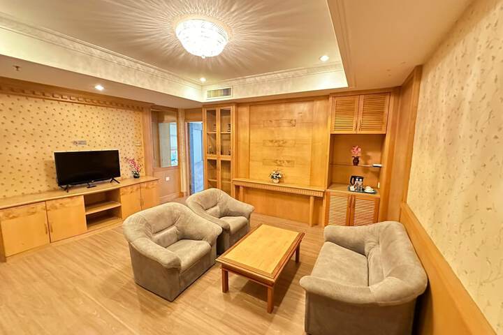 Room 15 of 44