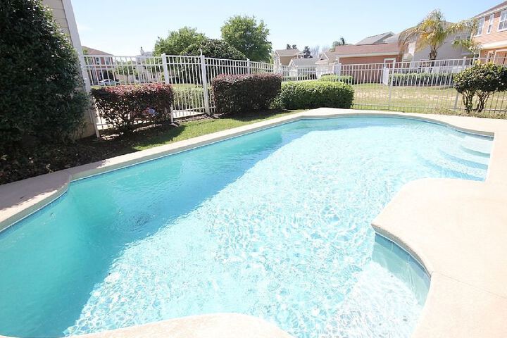 Pool 8 of 22