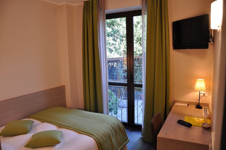 Room 27 of 55