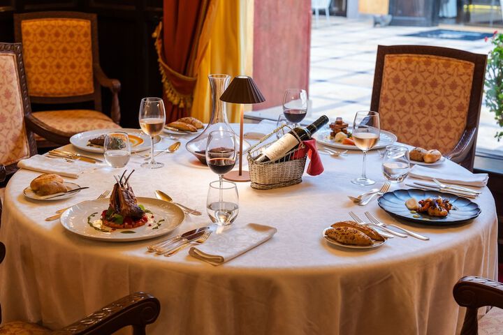 Dining 100 of 163