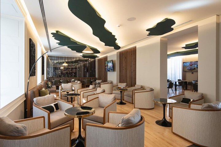 Hotel 102 of 105