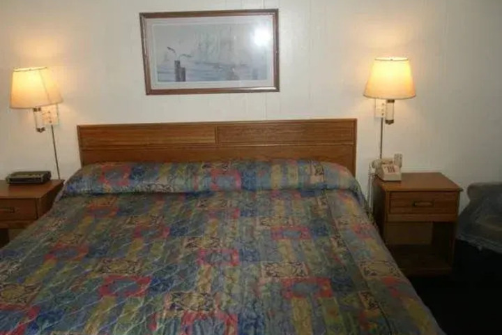 Exterior of BUDGET INN