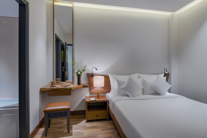 Room 5 of 56