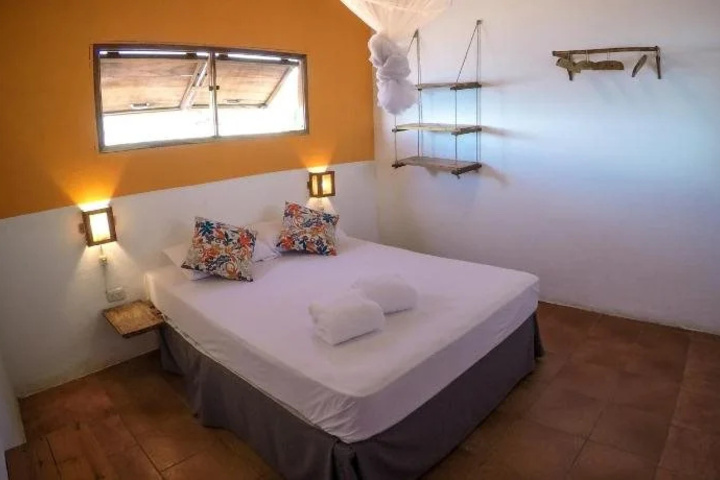 Room 4 of 22