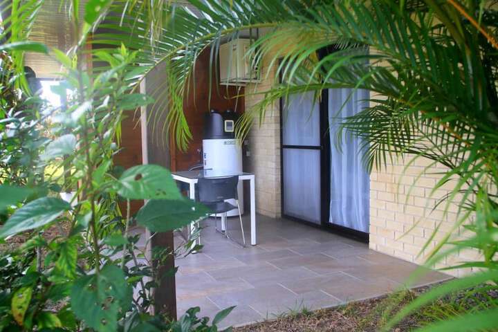 Room 6 of 17