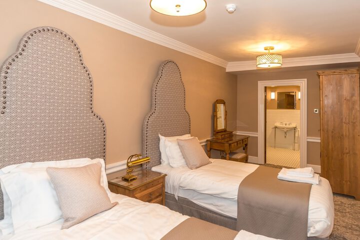 Room 13 of 47